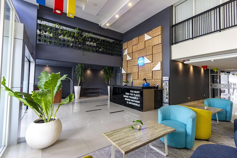 Hotel Dafam Fortuna Seturan Maguwo Exterior foto