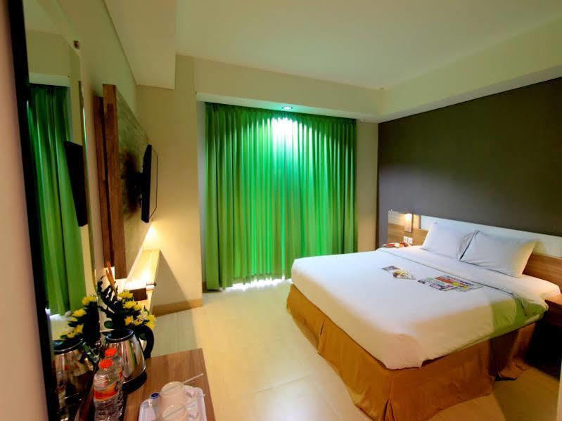 Hotel Dafam Fortuna Seturan Maguwo Exterior foto